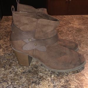 Brown old navy booties